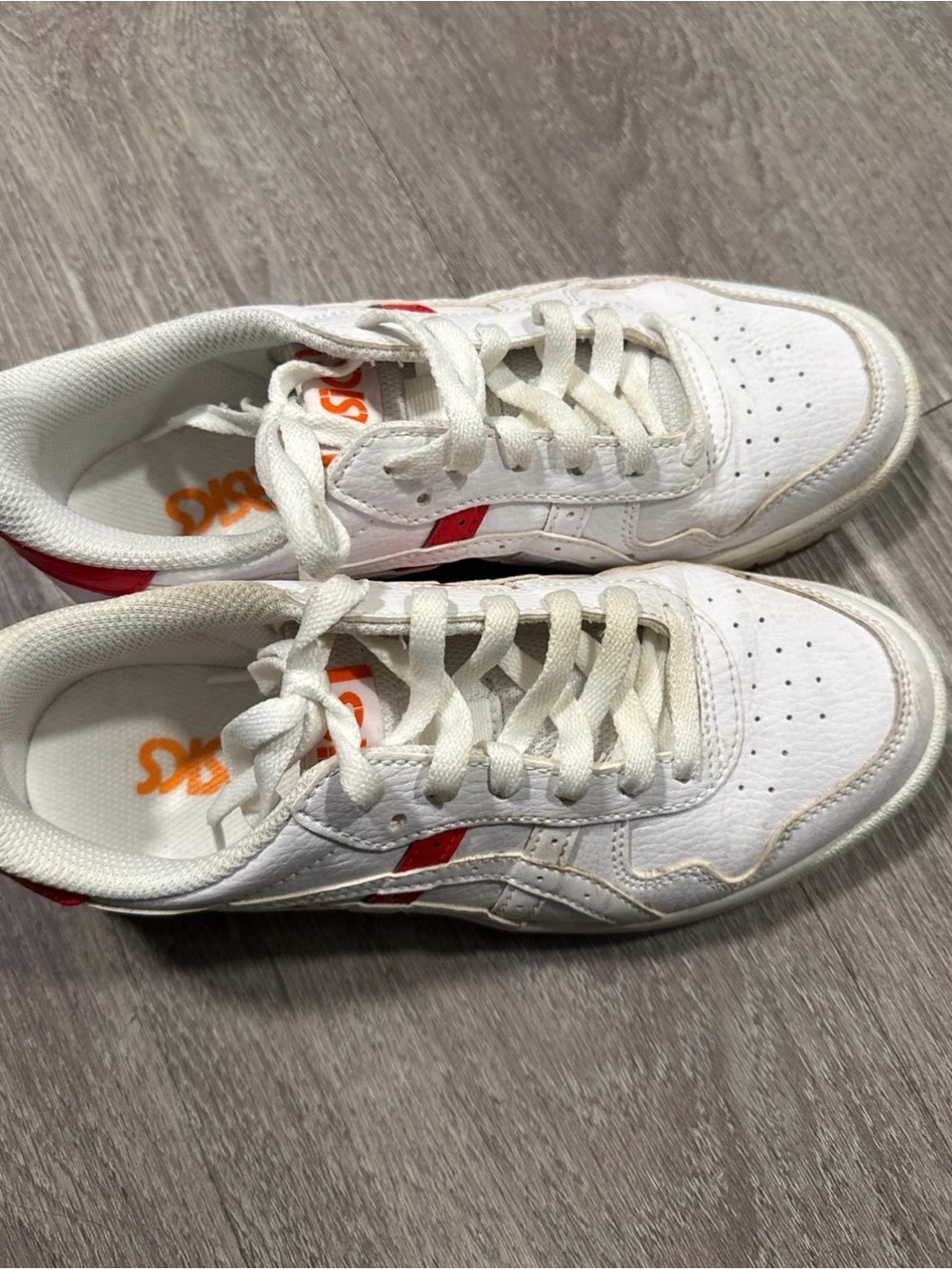 Asics White Sneakers with Red Details EU37.5 Big Kids 5 Women 6.5